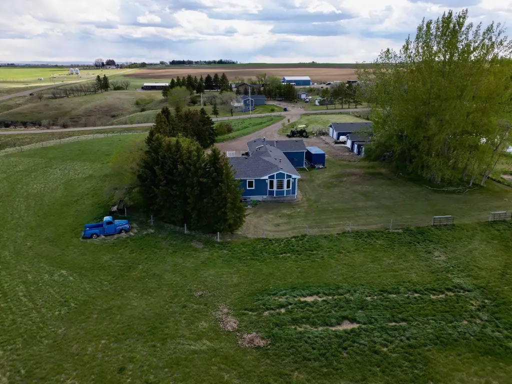 12520 Range Road 70 Rural Cypress County AB T1B 0K7