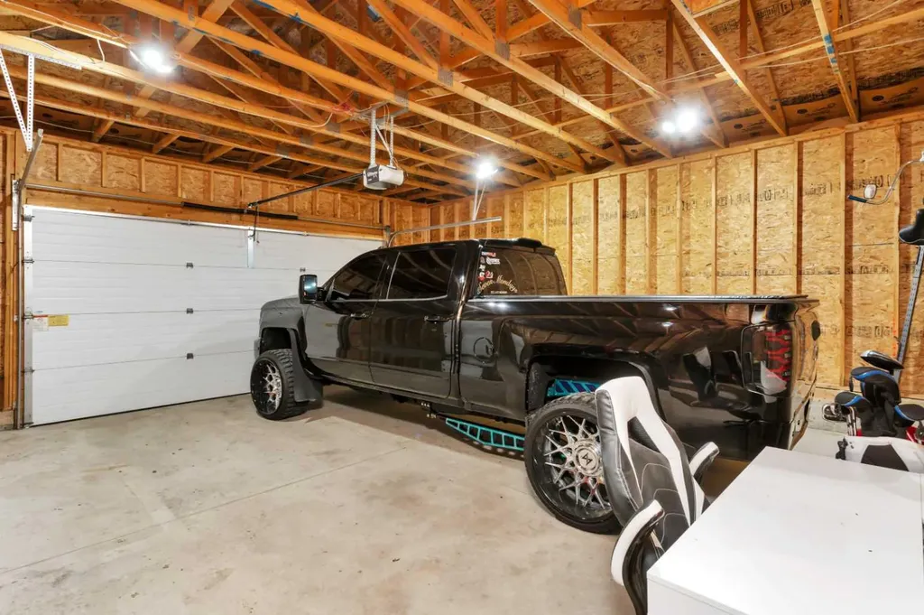 7 Firdale Close Sylvan Lake AB T4S 2M1