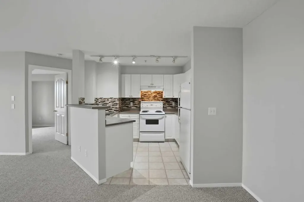 60 Lawford Avenue Red Deer AB T4R 3E9