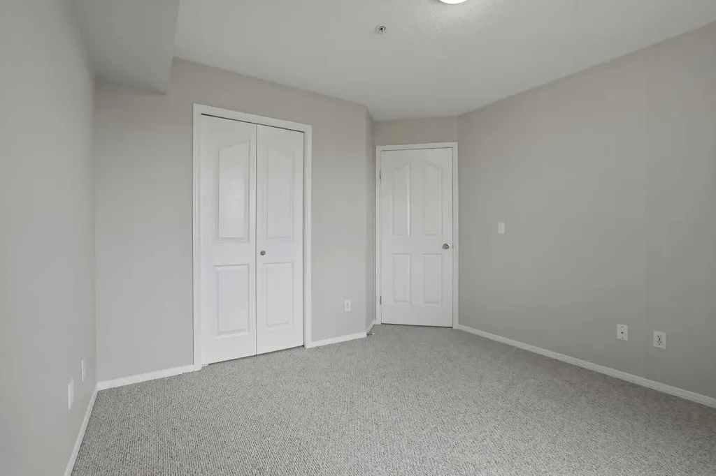 60 Lawford Avenue Red Deer AB T4R 3E9