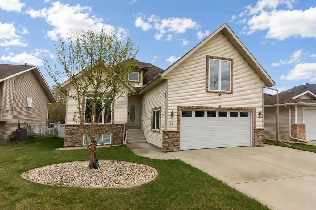 57 Lagrange Crescent Red Deer AB T4R 3K2