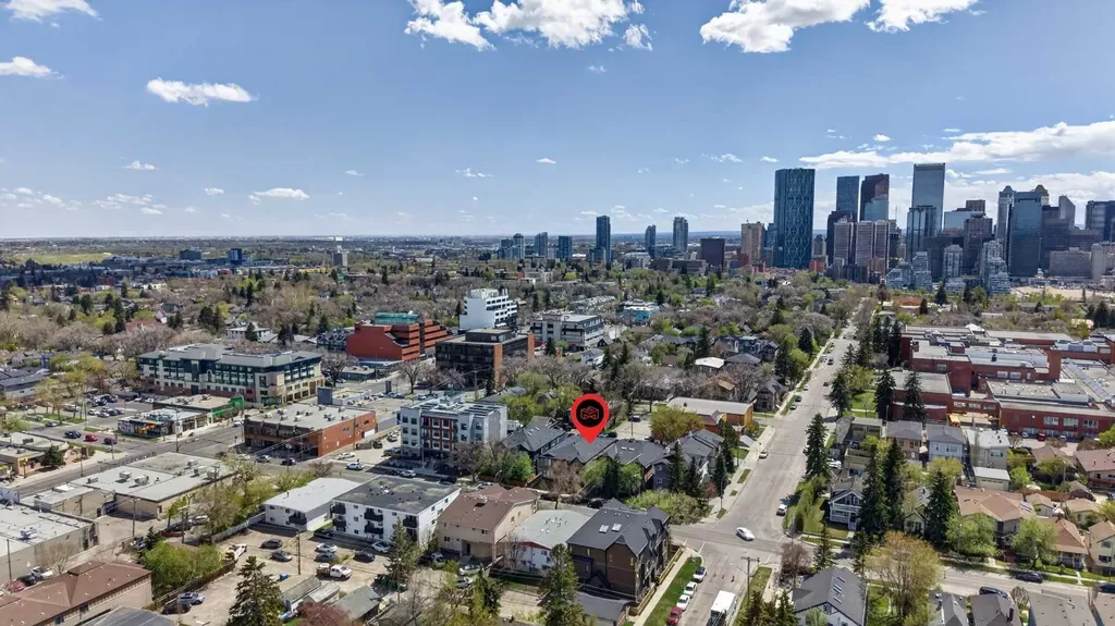 129 12 Avenue NW Calgary AB T2M 0C4