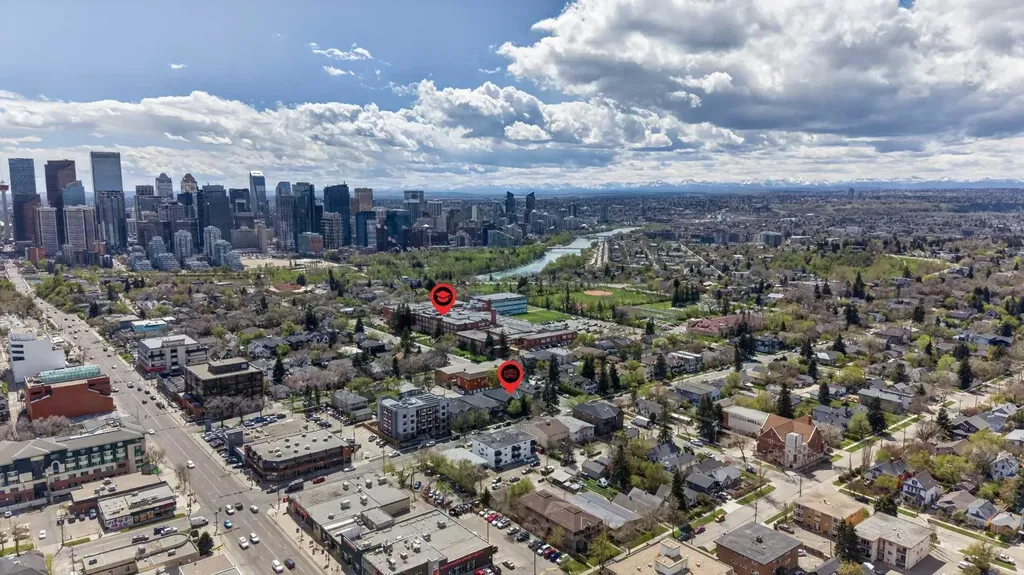 129 12 Avenue NW Calgary AB T2M 0C4
