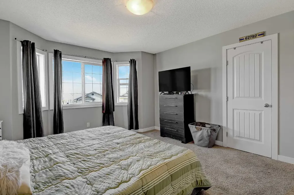 11245 75 Avenue Grande Prairie AB T8W0C5