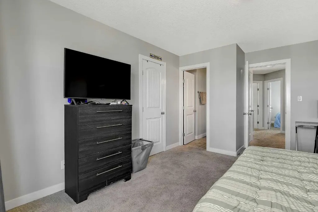 11245 75 Avenue Grande Prairie AB T8W0C5