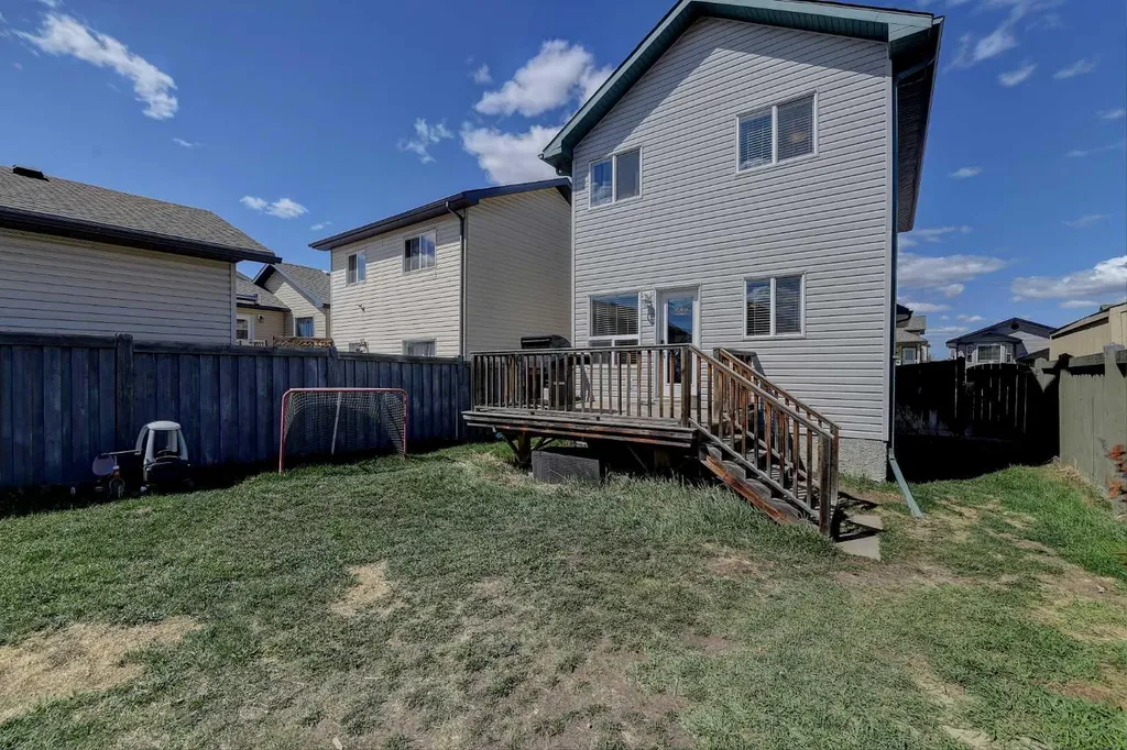 11245 75 Avenue Grande Prairie AB T8W0C5