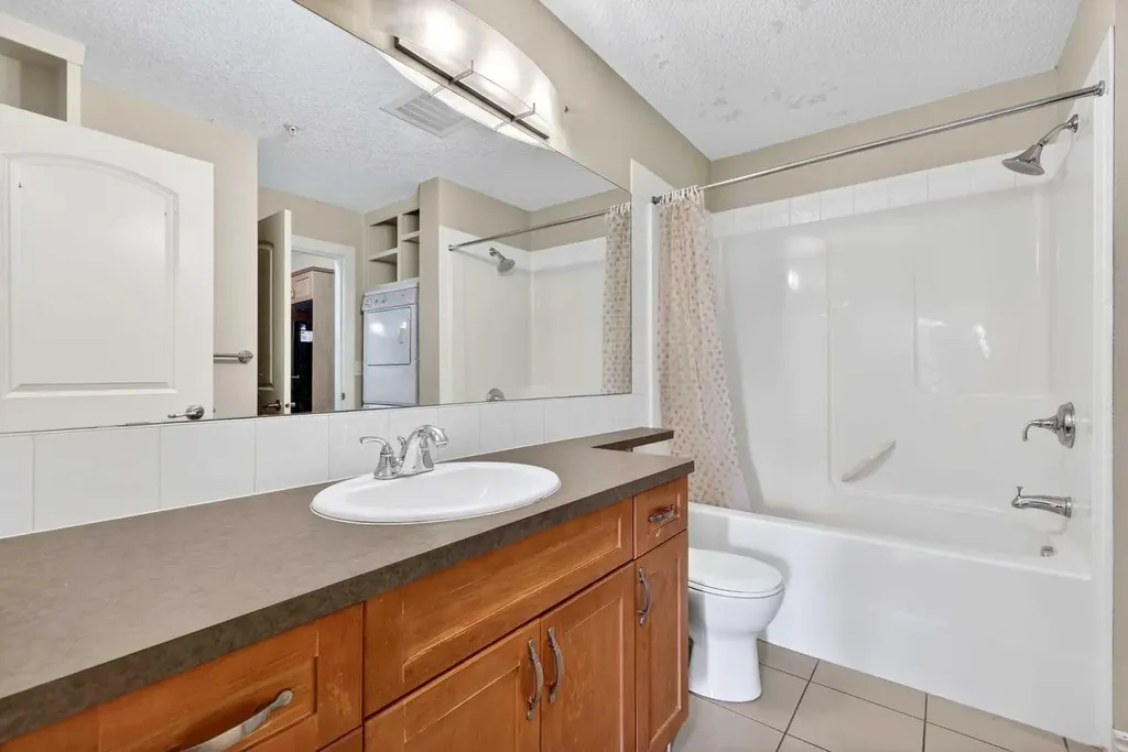 60 Royal Oak Plaza NW Calgary AB T3G 0A7