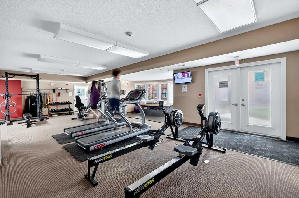 60 Royal Oak Plaza NW Calgary AB T3G 0A7