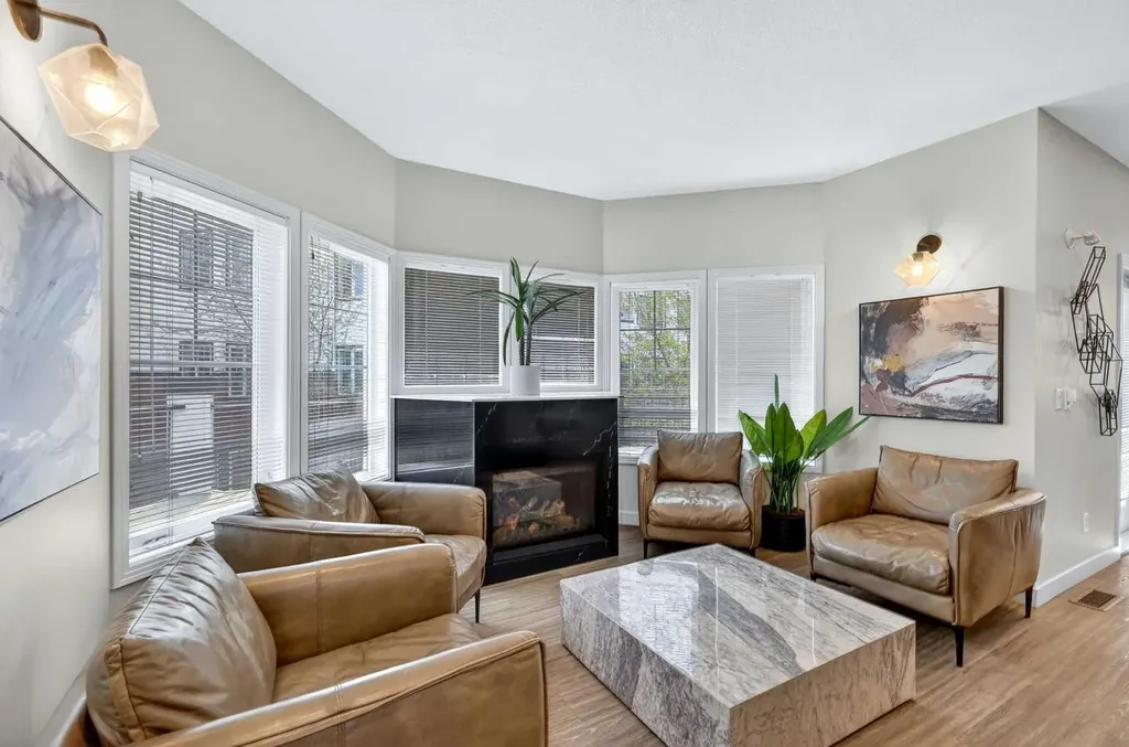 60 Royal Oak Plaza NW Calgary AB T3G 0A7