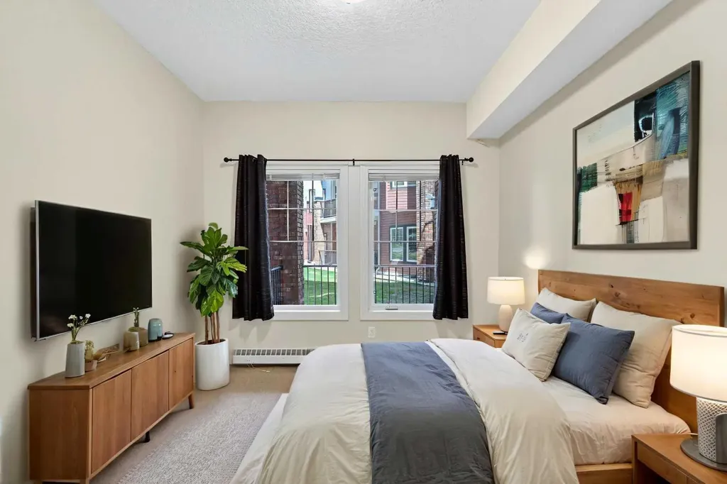 60 Royal Oak Plaza NW Calgary AB T3G 0A7