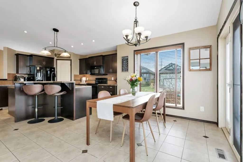 50 Wilkinson Circle Sylvan Lake AB T4S 2N8