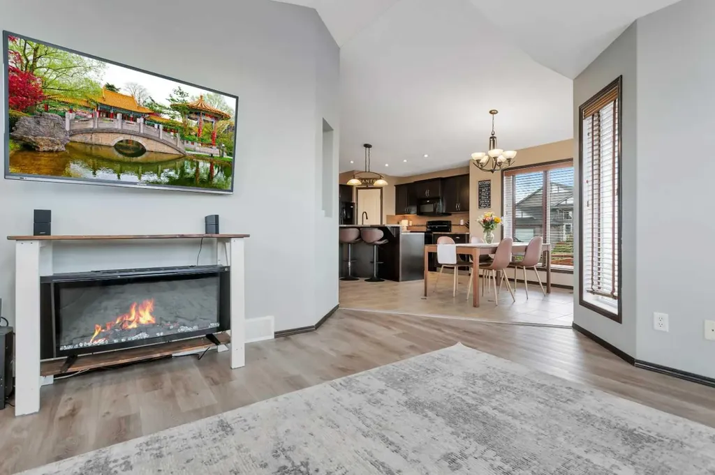 50 Wilkinson Circle Sylvan Lake AB T4S 2N8