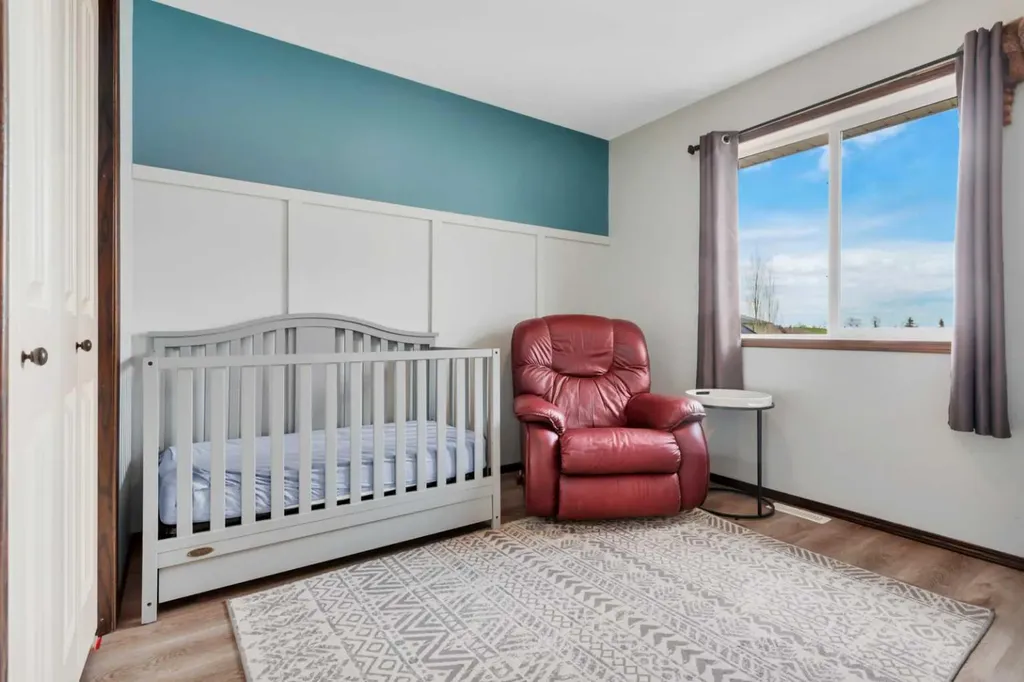 50 Wilkinson Circle Sylvan Lake AB T4S 2N8