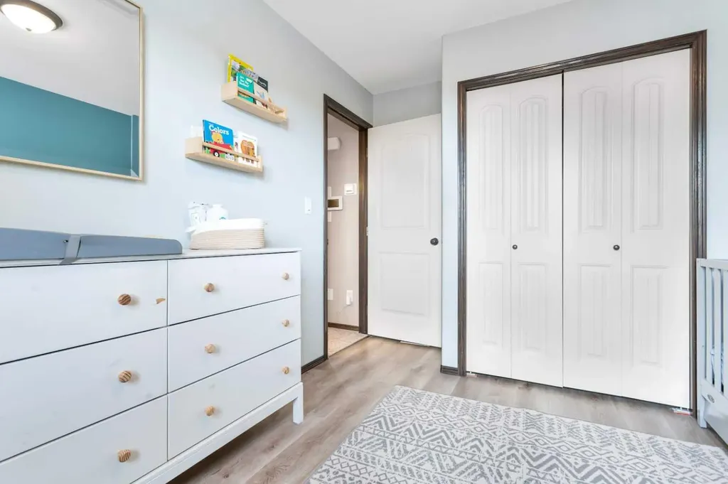 50 Wilkinson Circle Sylvan Lake AB T4S 2N8