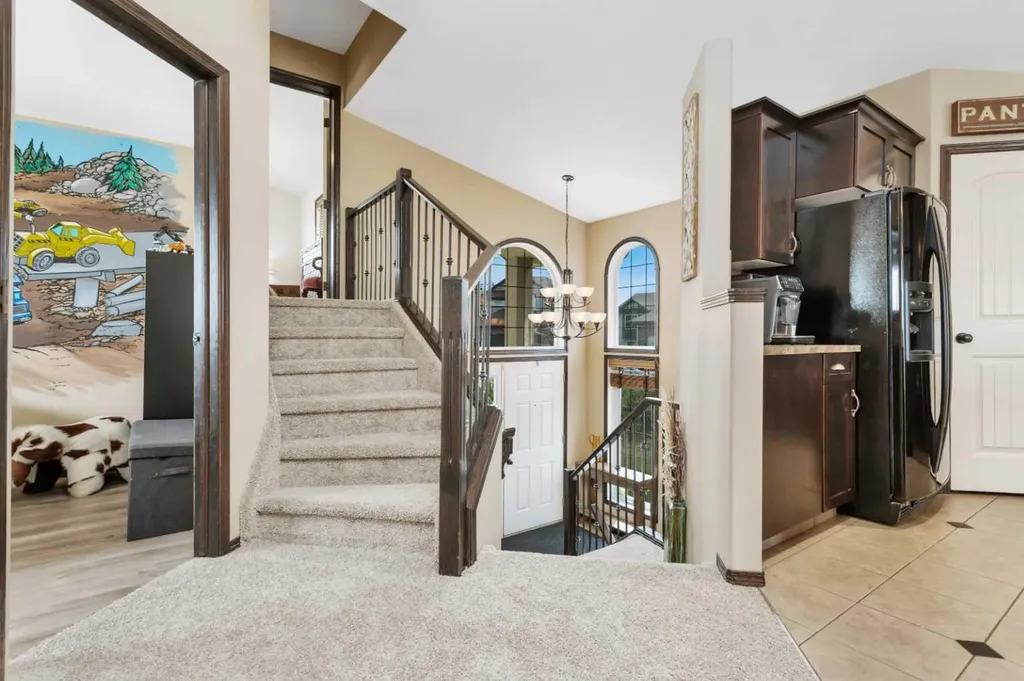50 Wilkinson Circle Sylvan Lake AB T4S 2N8