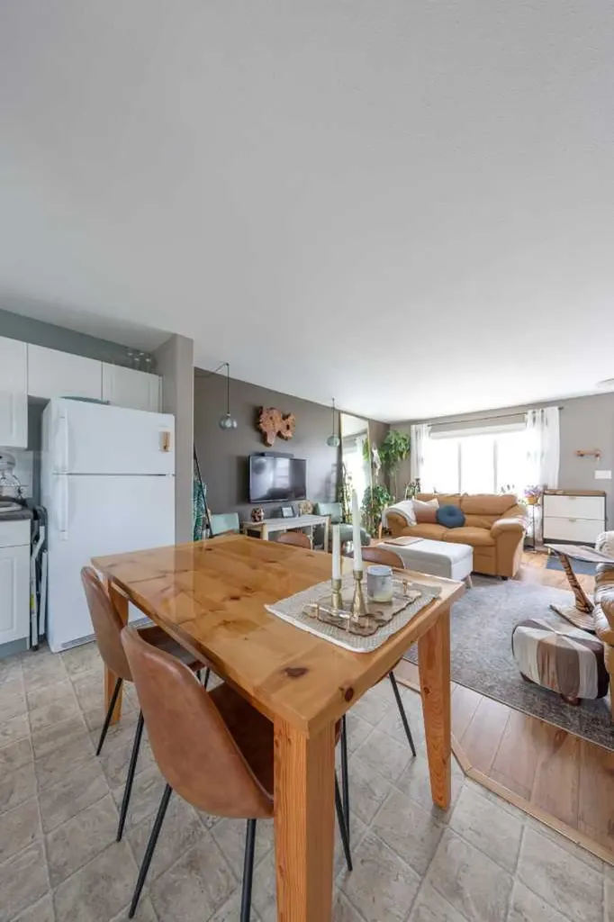 4811 47 Avenue Lloydminster SK S9V0T9