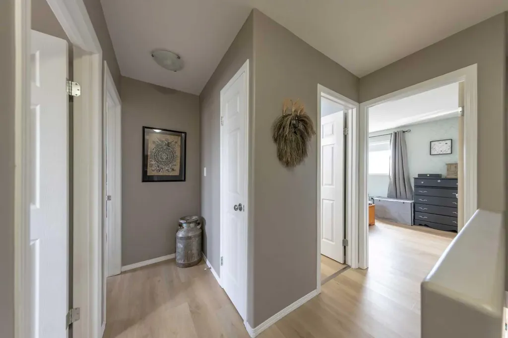 4811 47 Avenue Lloydminster SK S9V0T9
