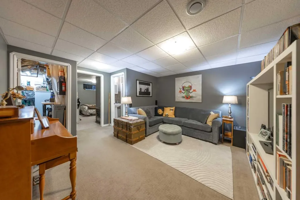 4811 47 Avenue Lloydminster SK S9V0T9