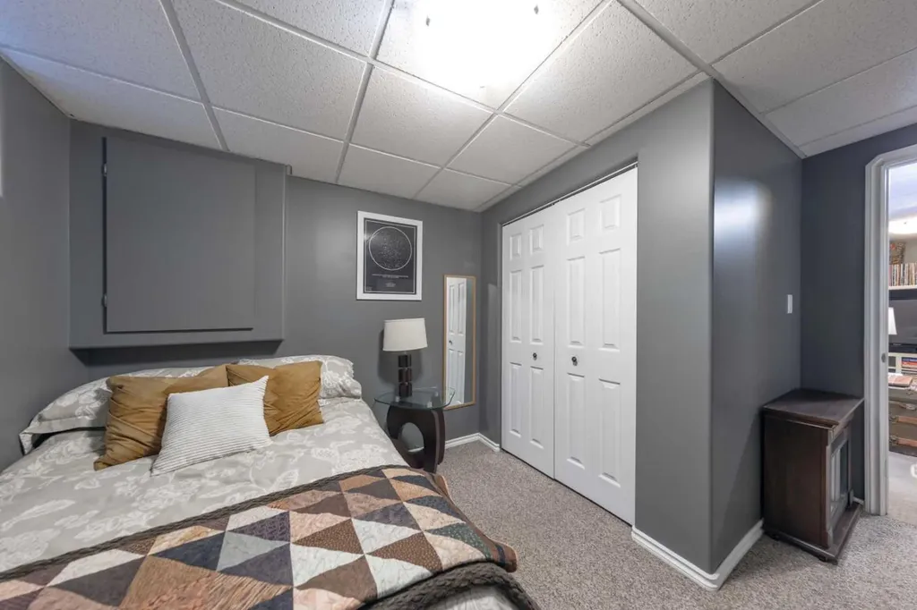 4811 47 Avenue Lloydminster SK S9V0T9