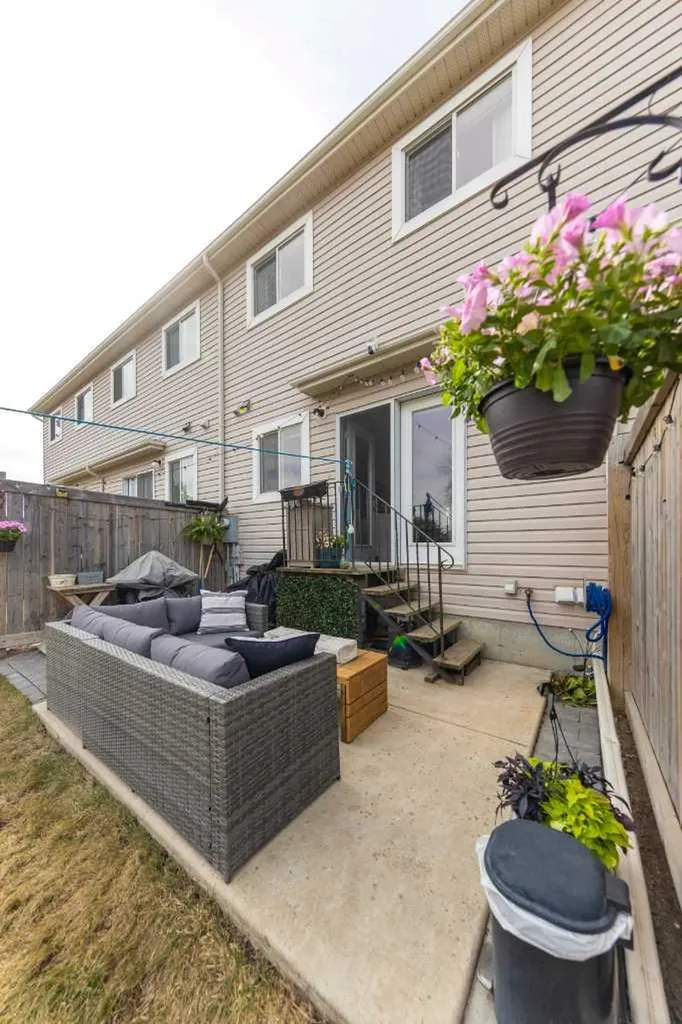 4811 47 Avenue Lloydminster SK S9V0T9