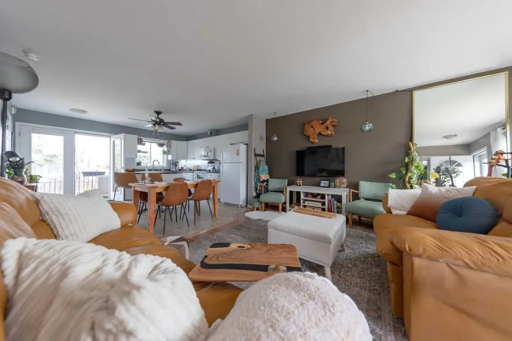 4811 47 Avenue Lloydminster SK S9V0T9