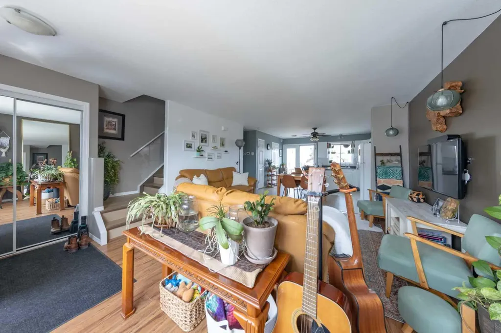 4811 47 Avenue Lloydminster SK S9V0T9