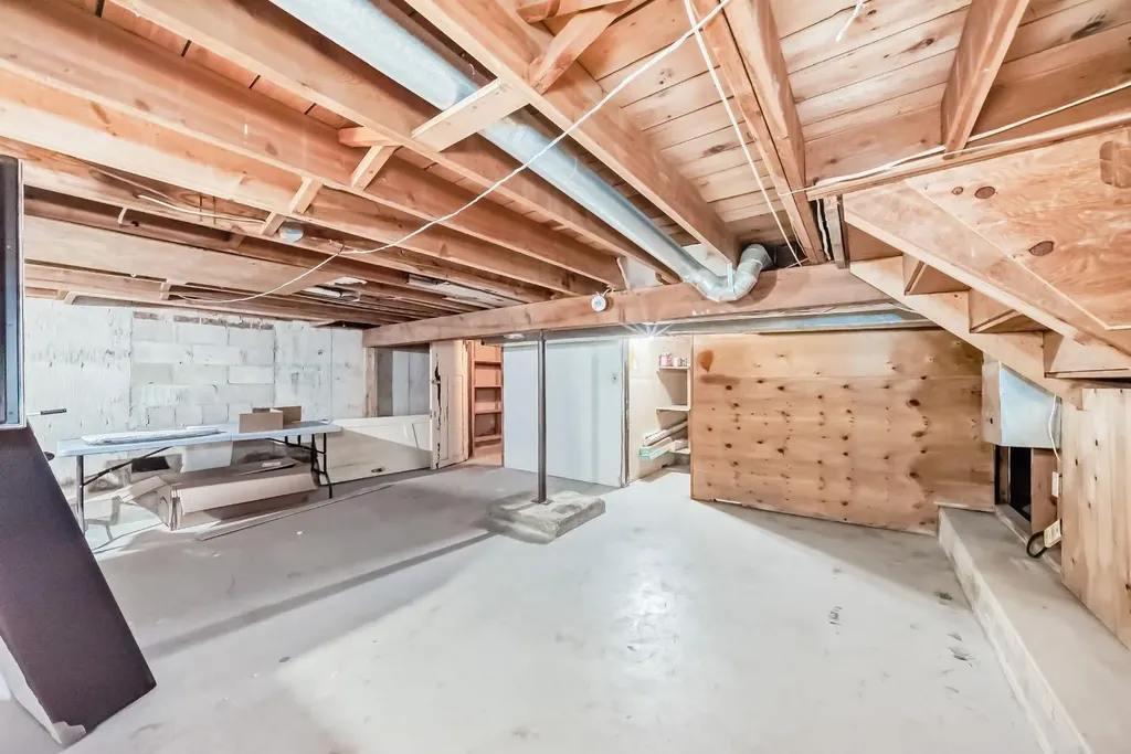 28 Rundlelawn Place NE Calgary AB T1Y3P5