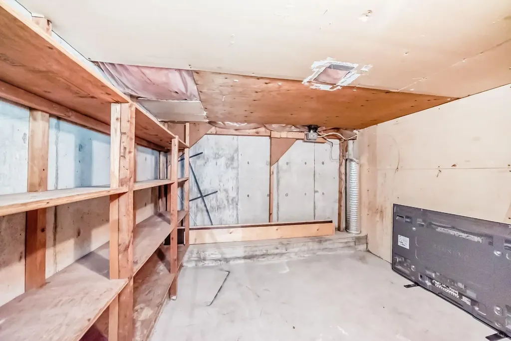 28 Rundlelawn Place NE Calgary AB T1Y3P5