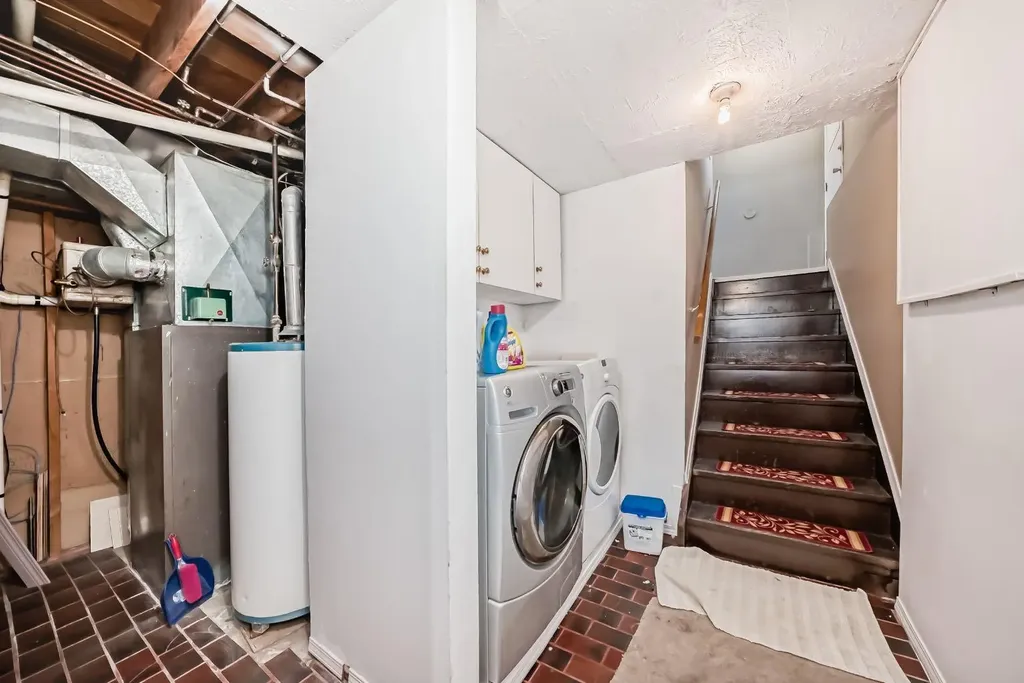 28 Rundlelawn Place NE Calgary AB T1Y3P5