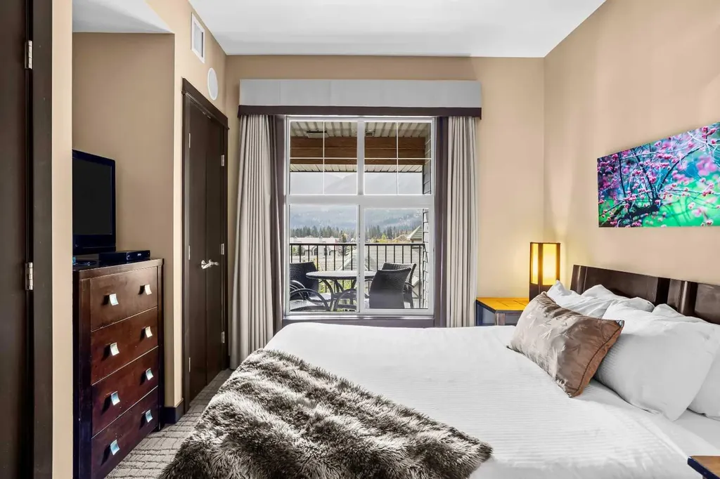 1818 Mountain Avenue Canmore AB T1W 3M3