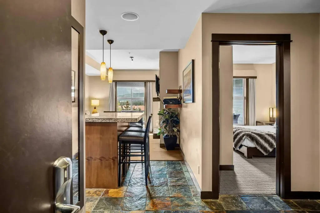 1818 Mountain Avenue Canmore AB T1W 3M3