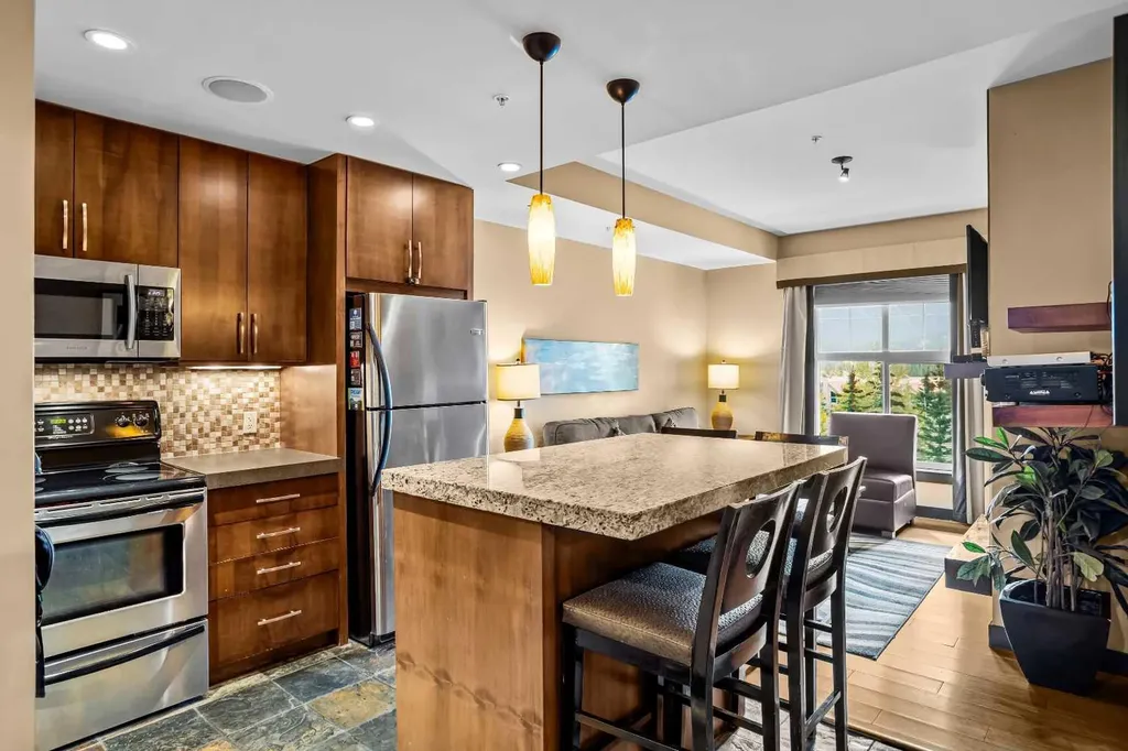 1818 Mountain Avenue Canmore AB T1W 3M3