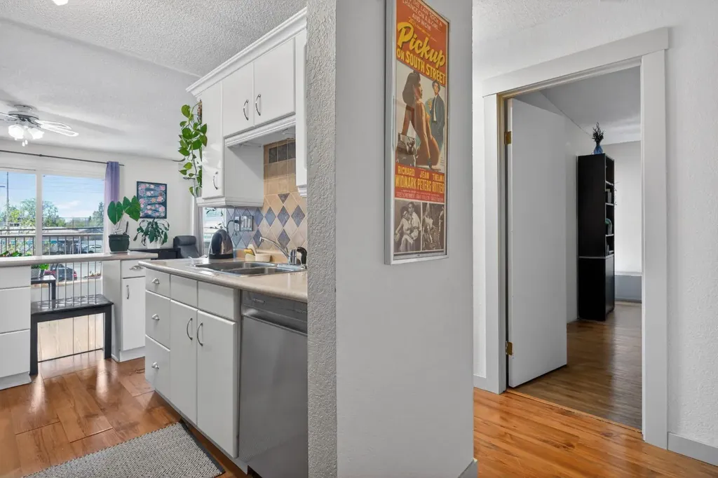 809 4 Street NE Calgary AB T2E3S9