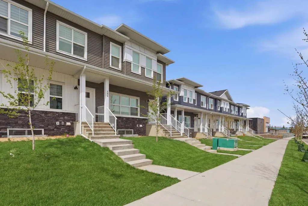 154 Merganser Drive W Chestermere AB T1X 2X8