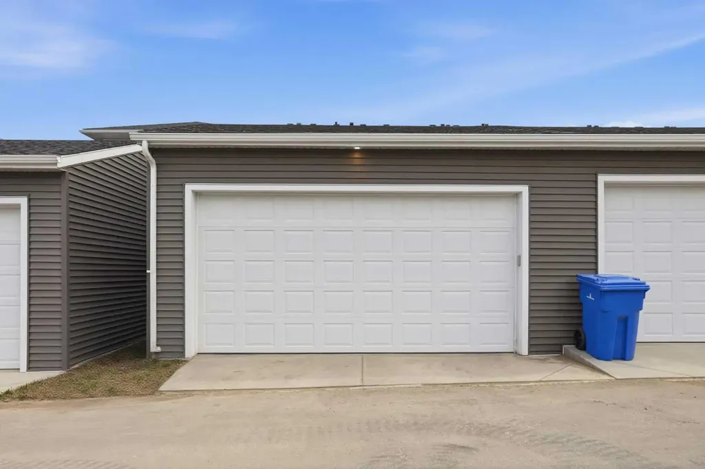 154 Merganser Drive W Chestermere AB T1X 2X8