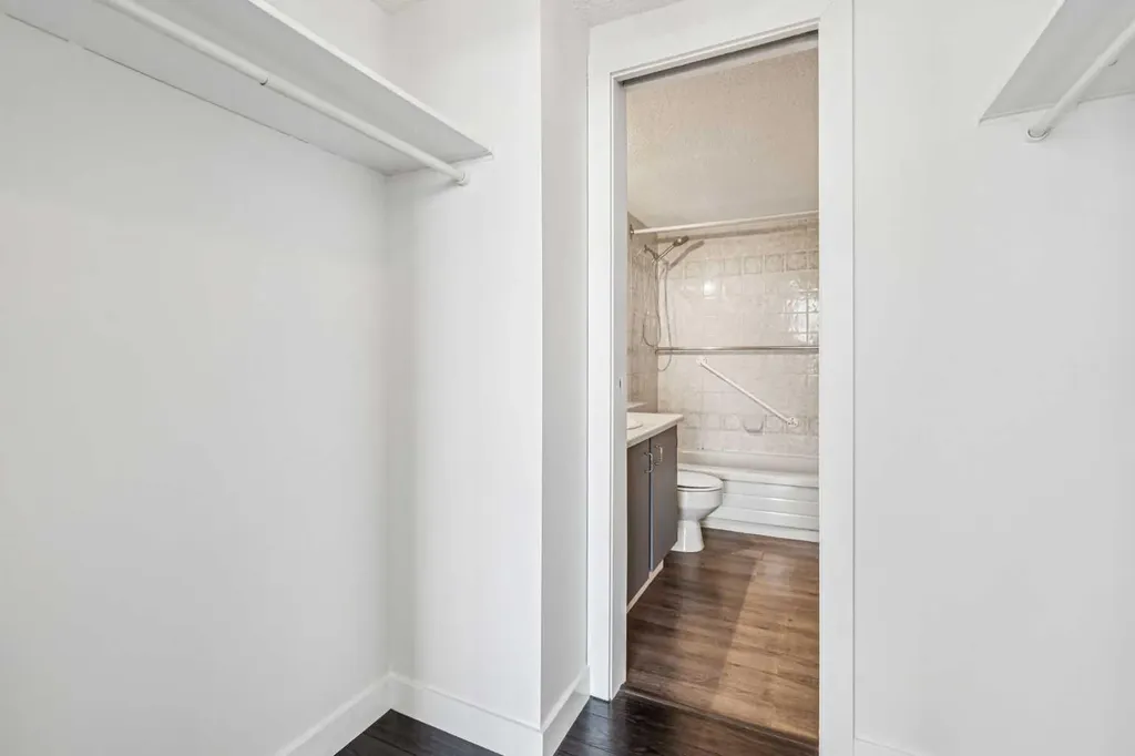 2909 17 Avenue SW Calgary AB T2E 0B1