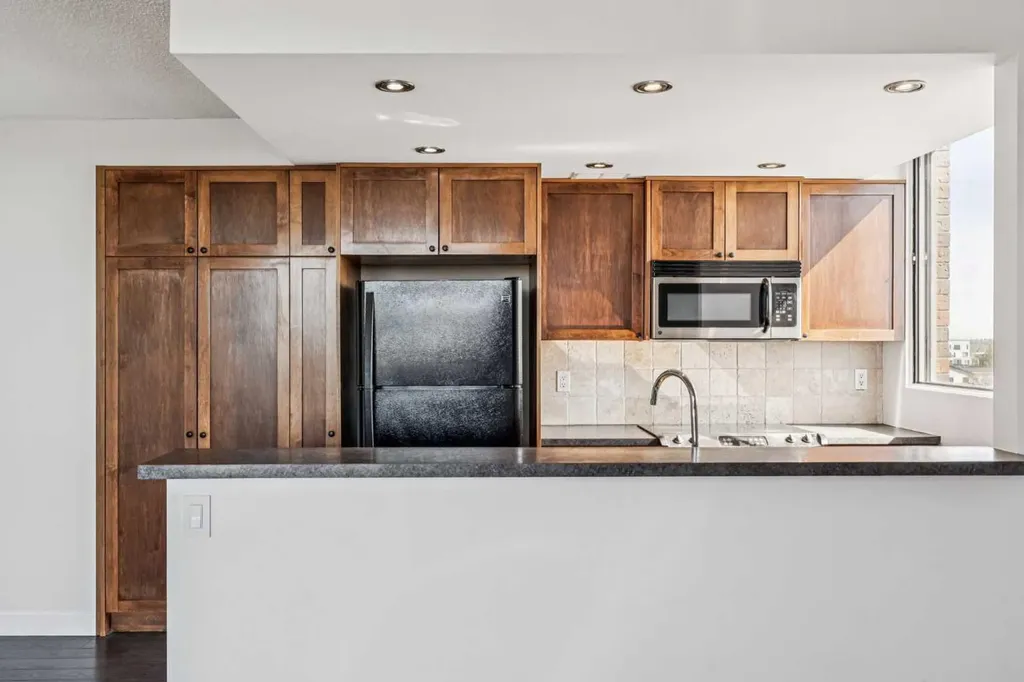 2909 17 Avenue SW Calgary AB T2E 0B1