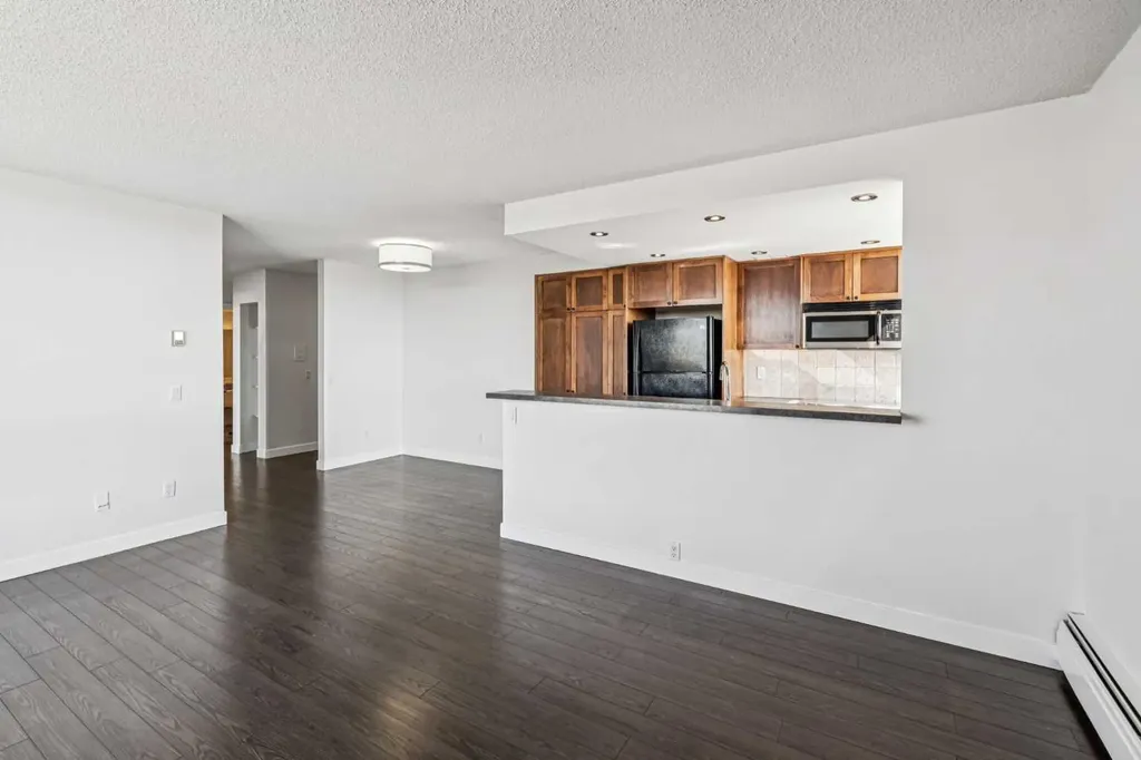 2909 17 Avenue SW Calgary AB T2E 0B1