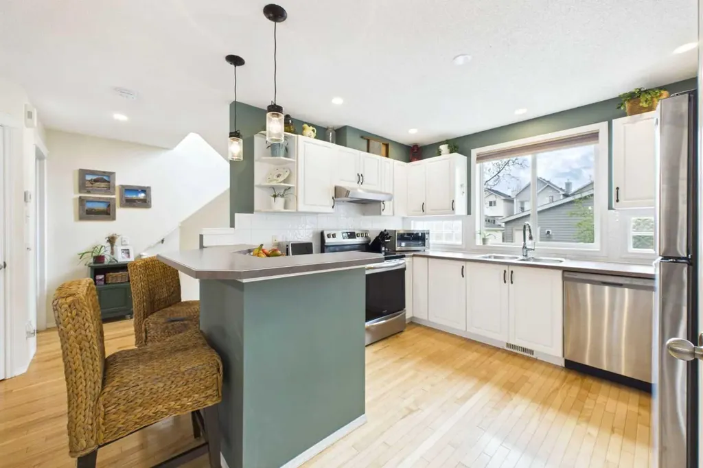 67 Prestwick Crescent SE Calgary AB T2Z3S5