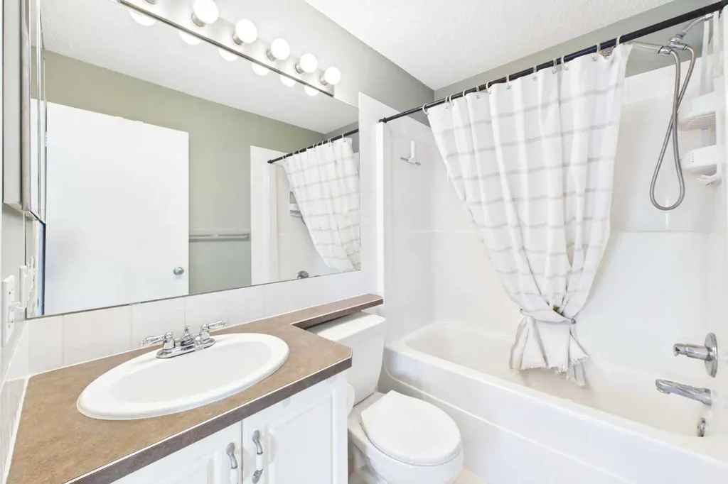 67 Prestwick Crescent SE Calgary AB T2Z3S5