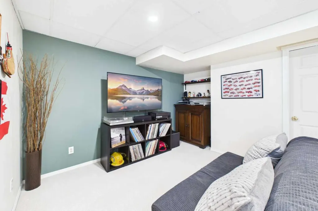 67 Prestwick Crescent SE Calgary AB T2Z3S5
