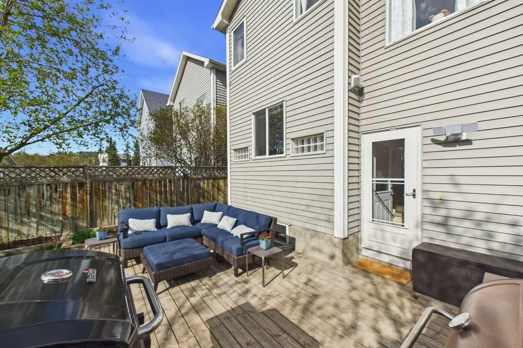 67 Prestwick Crescent SE Calgary AB T2Z3S5