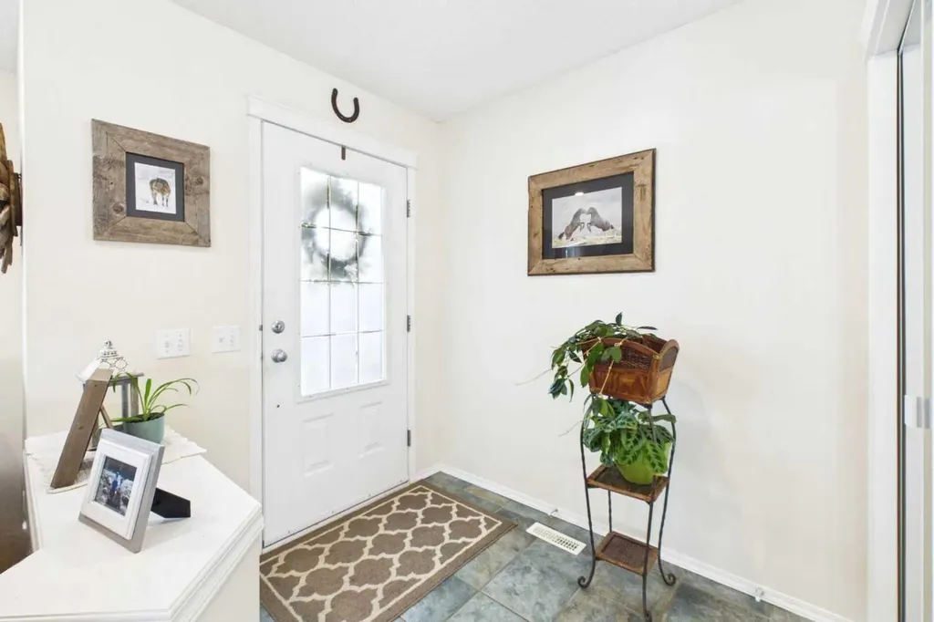 67 Prestwick Crescent SE Calgary AB T2Z3S5