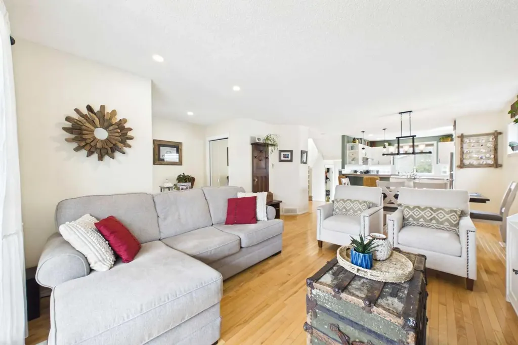 67 Prestwick Crescent SE Calgary AB T2Z3S5