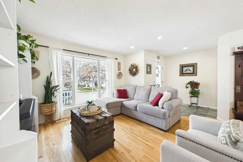 67 Prestwick Crescent SE Calgary AB T2Z3S5