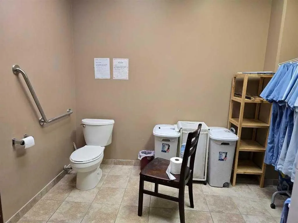 738 3 Avenue SW Calgary AB T2P 0G7