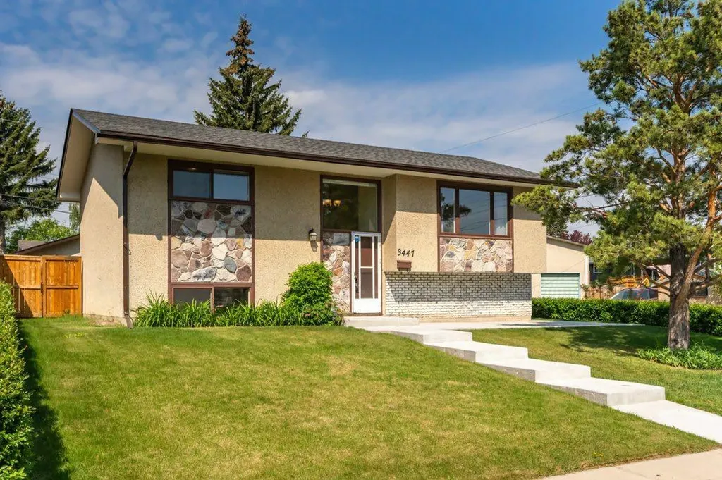 3447 Bonita Crescent NW Calgary AB T3B1N8