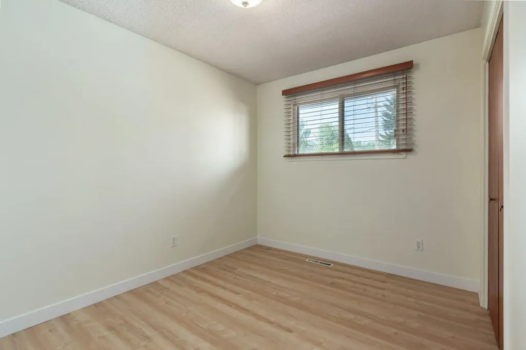 3447 Bonita Crescent NW Calgary AB T3B1N8