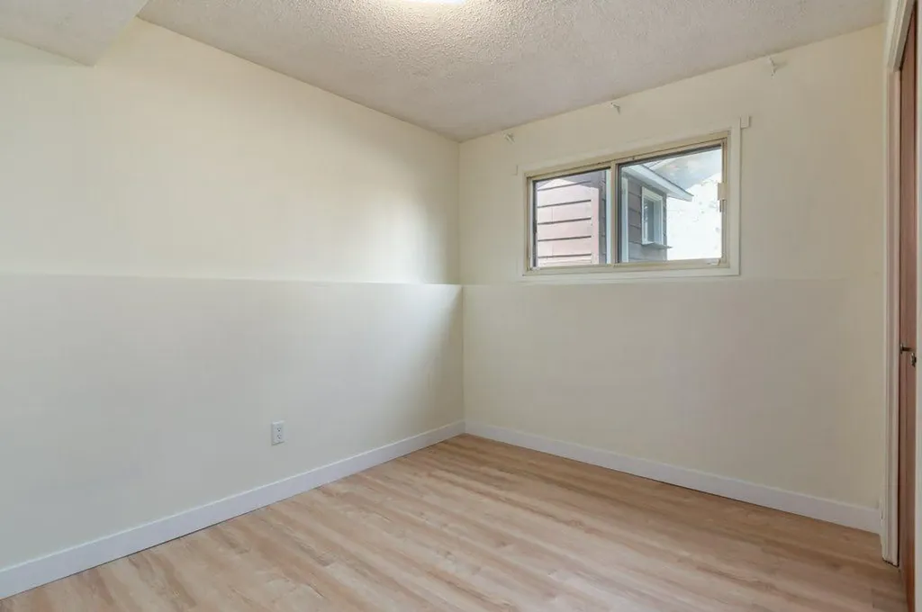 3447 Bonita Crescent NW Calgary AB T3B1N8