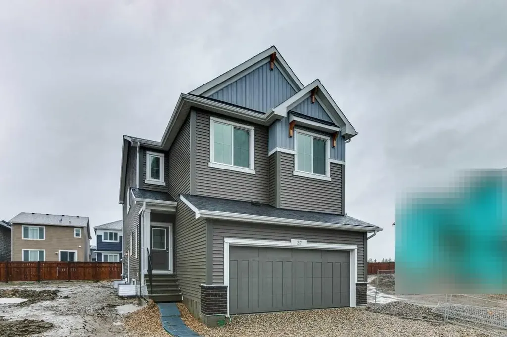37 Sora Gardens SE Calgary AB T3S0V3